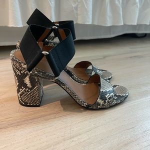 Vince Camuto heels size 8.5